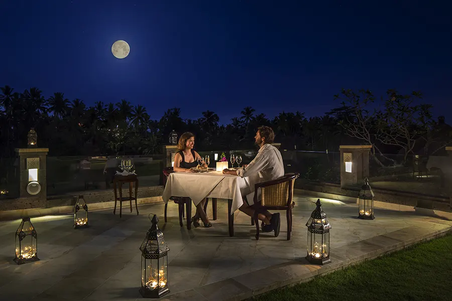 Fullmoon Romantic Dinner