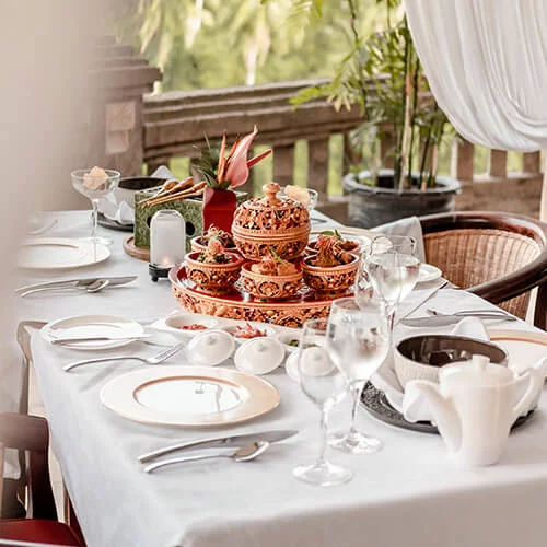 Viceroy-Bali-Cascades-Balinese-Rijstaffel-Main-Dish-table