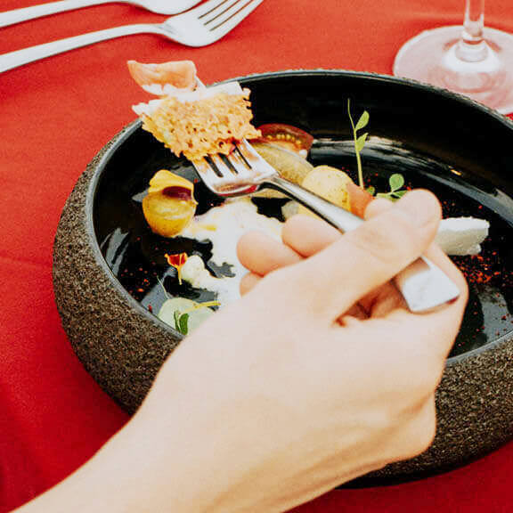romantic-candlelight-dinner-main