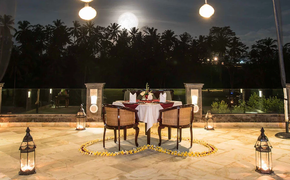 Romantic Candlelight Dinner