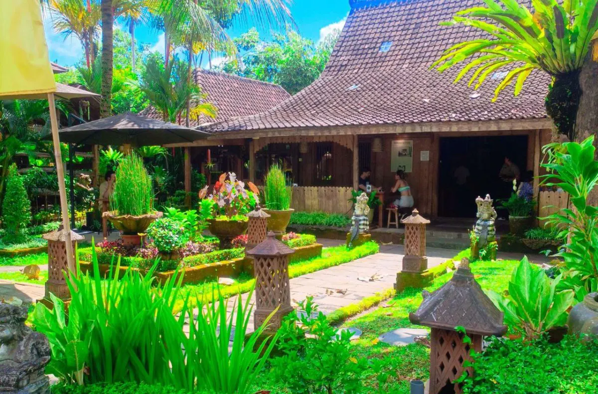 Warung Pulau Kelapa