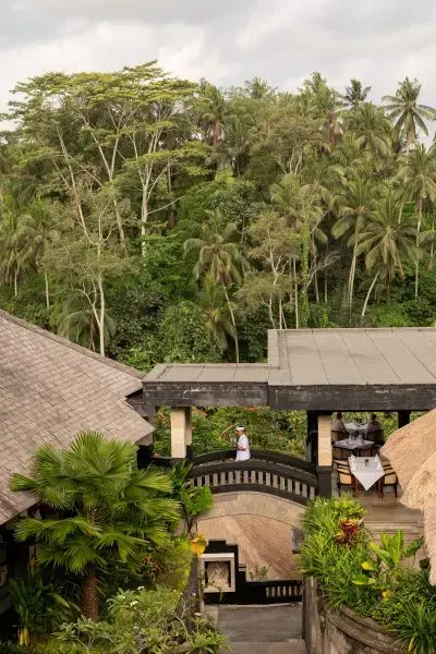 Viceroy-Bali-CasCades-Bridge-by-SLH